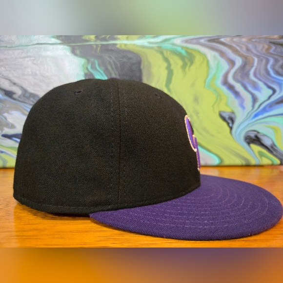 Colorado Rockies 59Fifty New Era Official On Field MLB Hat 7 3/8 Purple/Black - Picture 3 of 10
